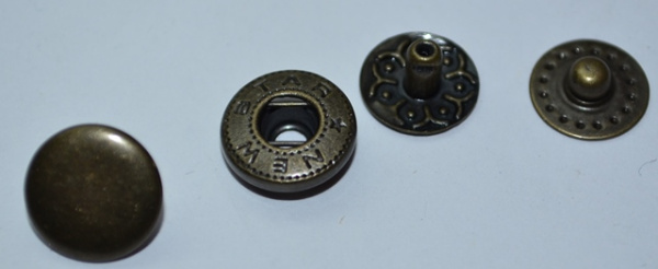 Розн.уп. Кнопка VT-2  (10 мм) Альфа сталь цв. Антик (уп. 50 шт)