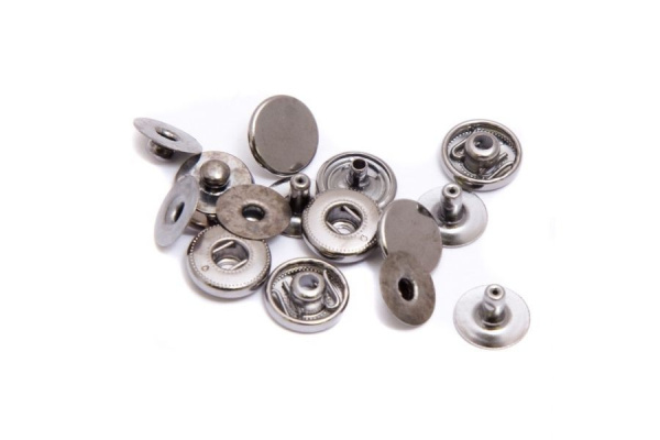 knopka-new-star-vt-2-nerzaveusaa-komplekt-10mm-cernyj-nikel-up-1440st-5c47028ed4613-900x600