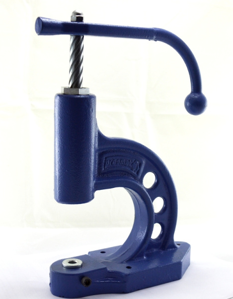 Пресс D-1 поворотный для обтяжки пуговиц Presmak