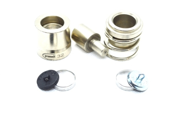 Насадка для обтяжки пуговиц D-1 и ТЕР-2 (с пружиной) №32 (20,5 мм)